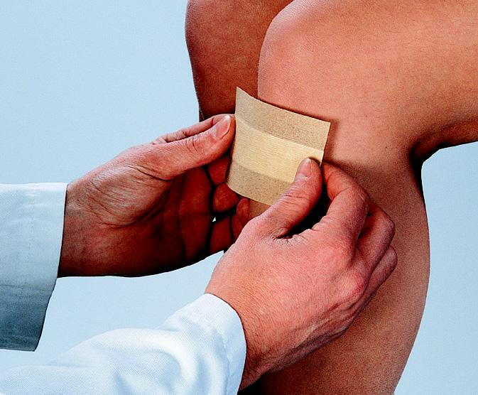 Curaplast Wundschnellverband Sensitive, 6 cm x 1 m (10 Abschnitte à 10 cm)