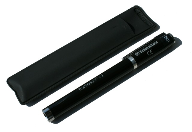 ri-pen Diagnostikleuchte, schwarz, LED 3 V inkl. 2 Batterien Typ AAA