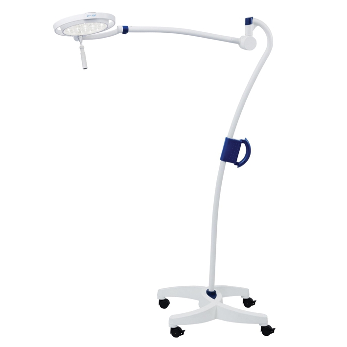 Mach LED 130 F (fokussierbar) Untersuchungsleuchte Stativmodell, auf SWING-Stativ mit Vierfuß, Netzteil im Handgriff